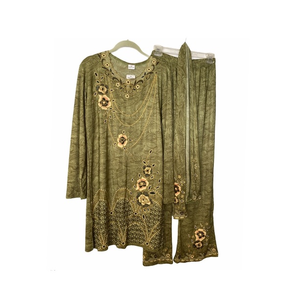 Dress And Pants With Scarf Set - Picture 1 of 6